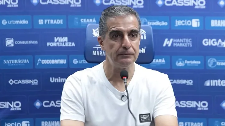 Renato Paiva, técnico do Fortaleza