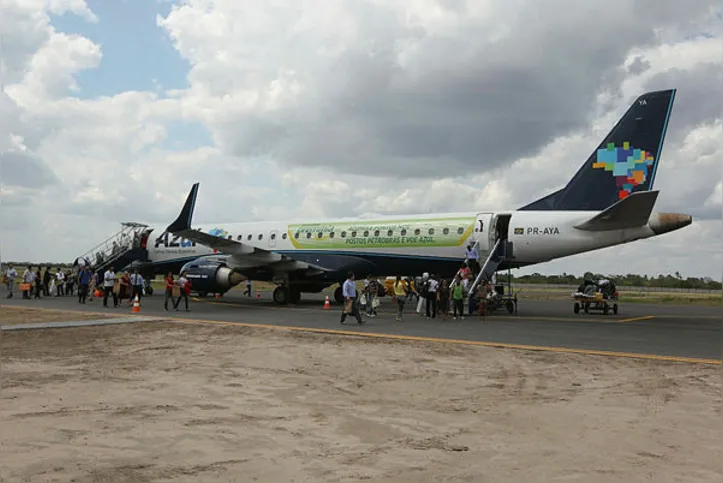 Aeroporto João Durval Carneiro