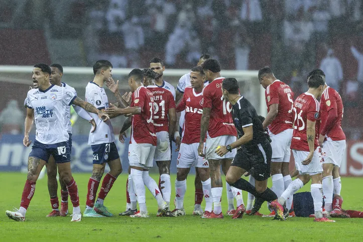 Imagem ilustrativa da imagem Bahia busca fim de tabu contra gaúchos em duelo com Juventude
