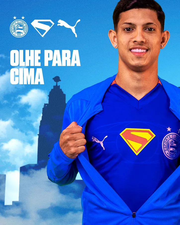 Erick Pulga com a nova camisa do Bahia