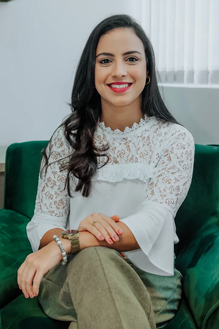 Dra. Ana Paula Nunes