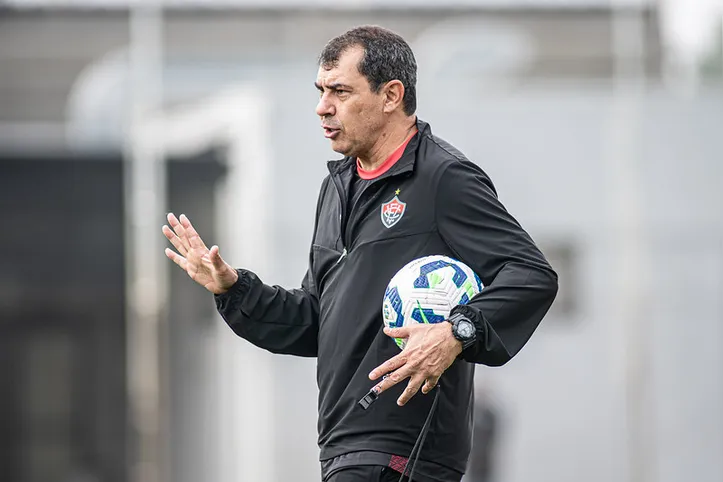 Fábio Carille, técnico do Vitória