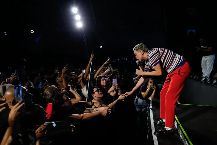 Imagem ilustrativa da imagem Carisma e emoção: Maria Gadú conquista público no Festival A TARDE FM