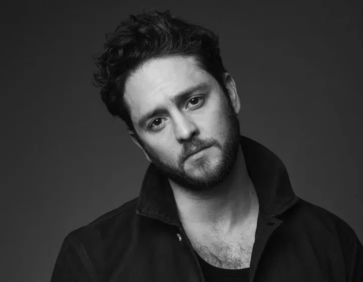 Christopher Uckermann lança novo single