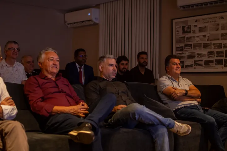 Fábio Mota, Djalma Abreu e outros dirigentes do Vitória estiveram presentes