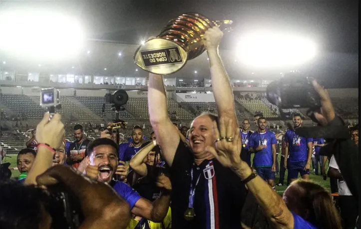 Rogério Ceni foi campeão da Copa do Nordeste em 2019, pelo Fortaleza