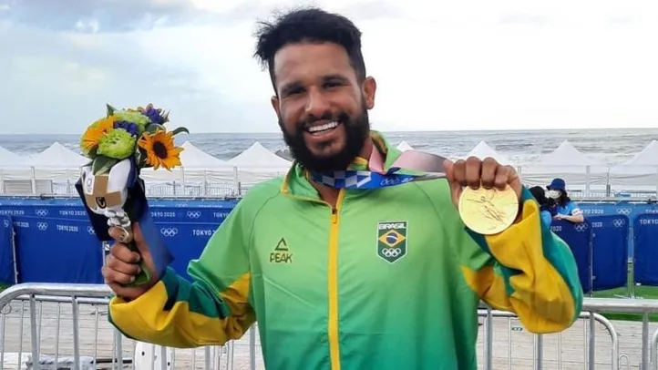 Ítalo Ferreira, primeiro campeão olímpico da história do surfe