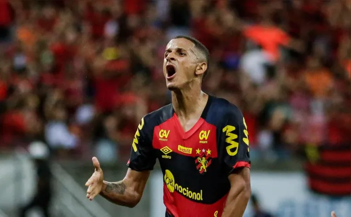 Luciano Juba com a camisa do Sport
