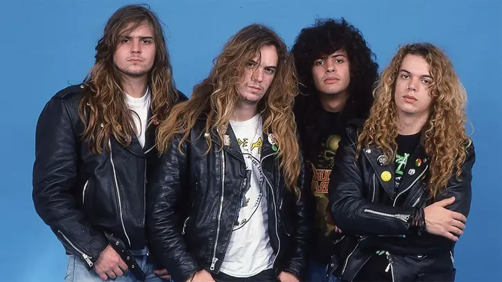 Banda brasileira Sepultura, que iniciou sua carreira no death metal e posteriormente migrou para o groove metal