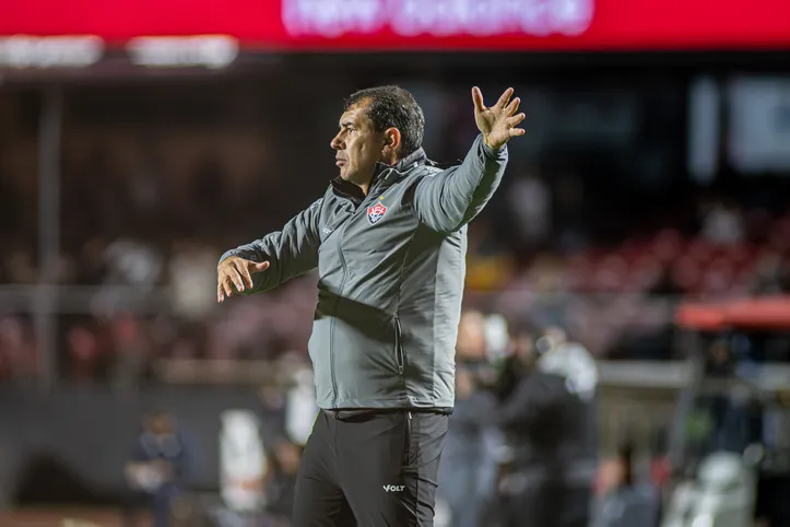 Vitória e São Paulo se enfrentaram pela 19ª rodada do Brasileirão