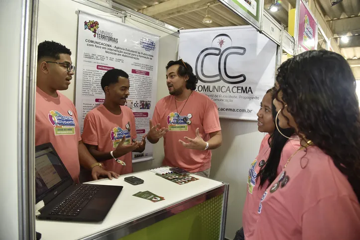 Estudantes do Colégio Estadual de Tempo Integral Mandinho de Souza Almeida