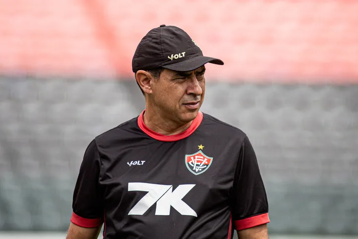 Fábio Carille, técnico do Vitória