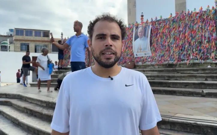 Rodrigo Sena comentou sobre a vestimenta