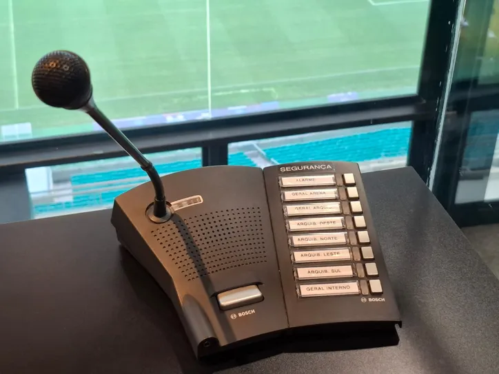 Microfone de comunicação por arquibancada da Fonte Nova