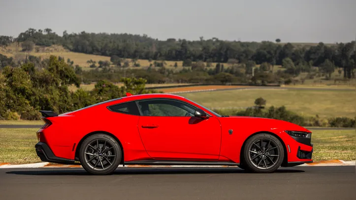 Imagem ilustrativa da imagem Ford Mustang Dark Horse estreia no Brasil com motor V8 de 507 cv