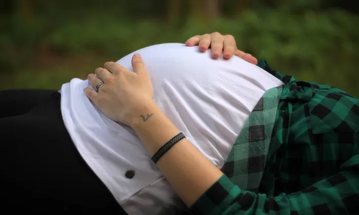 Gravidez silenciosa geralmente não evidencia a barriga