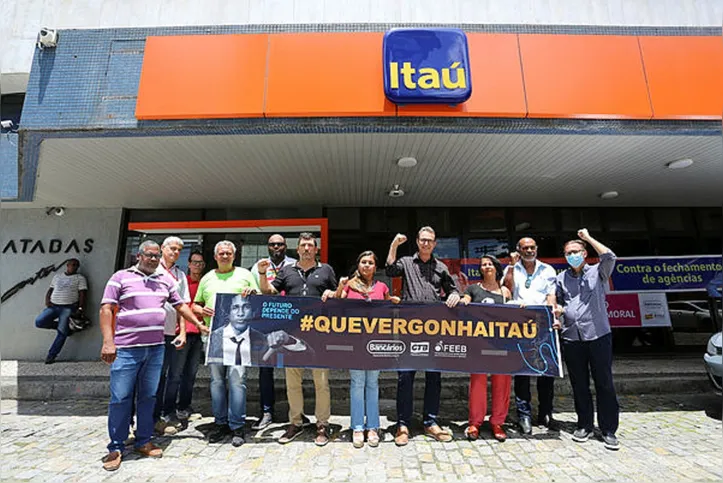 Protesto de funcionários em 2023 contra ofechamento de agências e demissões