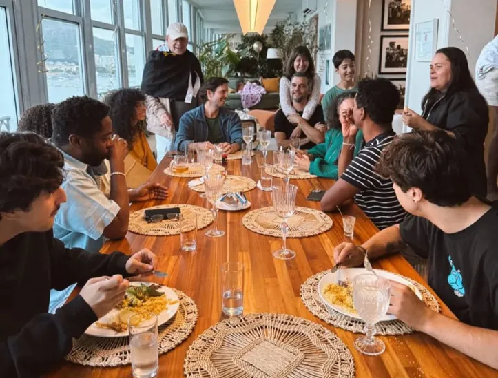 Almoço do Dia dos Pais na casa de Lázaro Ramos