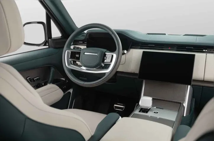 Interior do Range Rover SV "Arpoador"