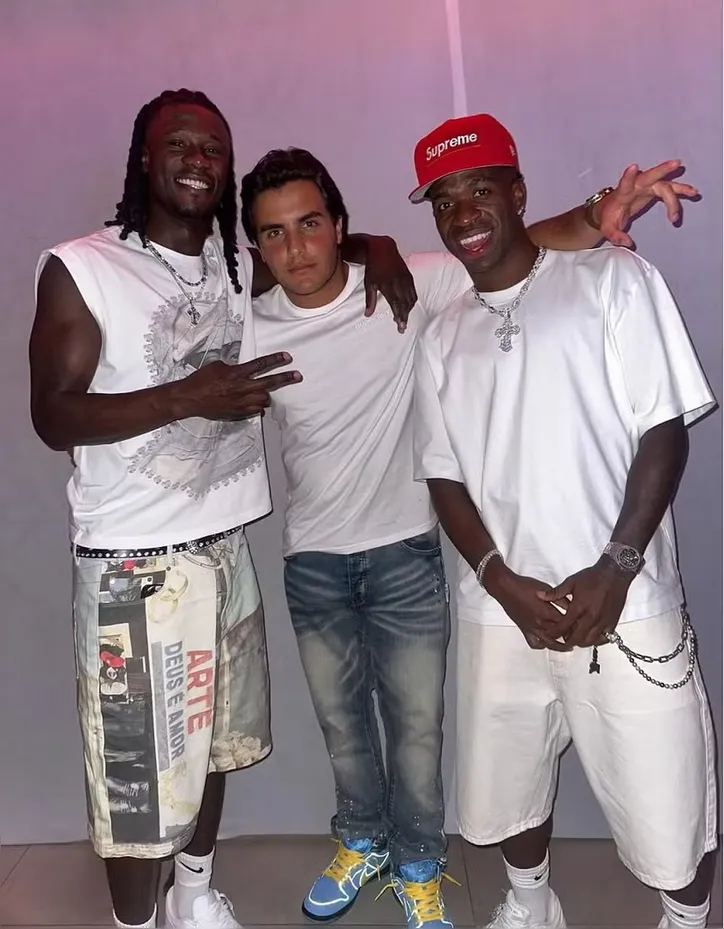 Marcelo Sangalo e jogadores