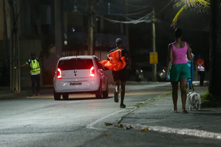 Flanelinhas agem em vários pontos de Salvador