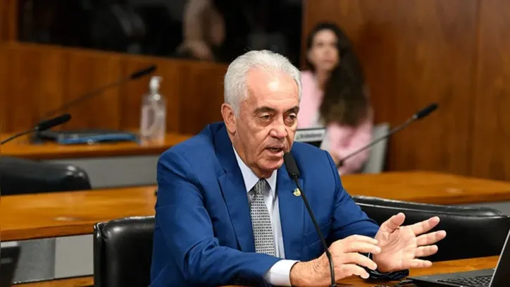 Otto Alencar (PSD) não poupou críticas a Eduardo Bolsonaro