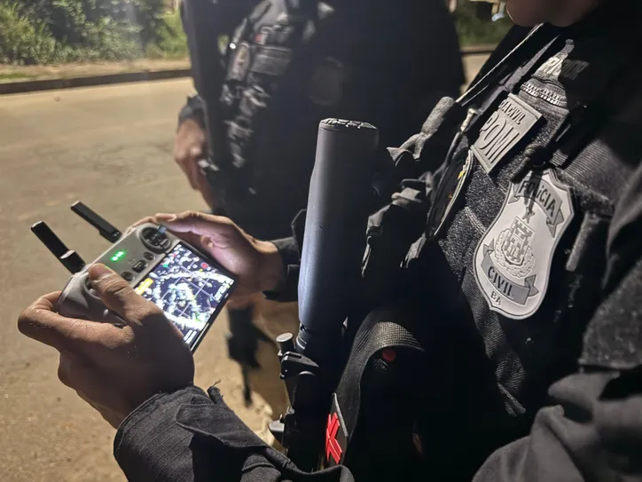 Polícia continua realizando investigações buscando identificar suspeitos