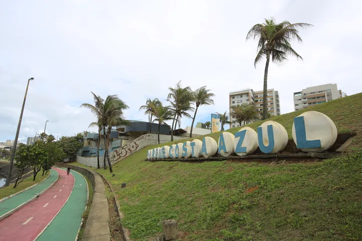 Parque Costa Azul conta com pistas de cooper, parquinhos, ciclovias e academia ao ar livre
