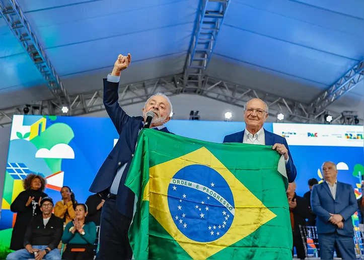 Presidente Lula (PT) fazendo discurso