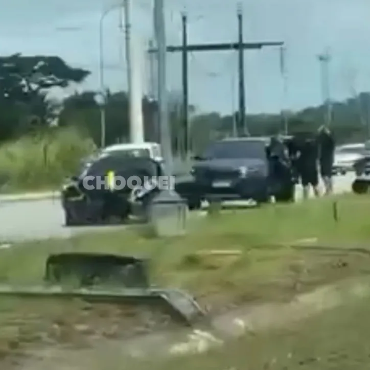 Carro de Neiff destruído