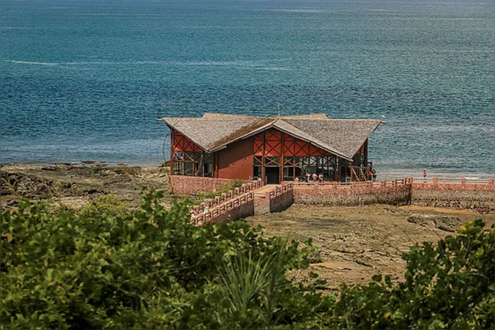 Terminal turístico da Praia de Ponta de Nossa Senhora de Guadalupe