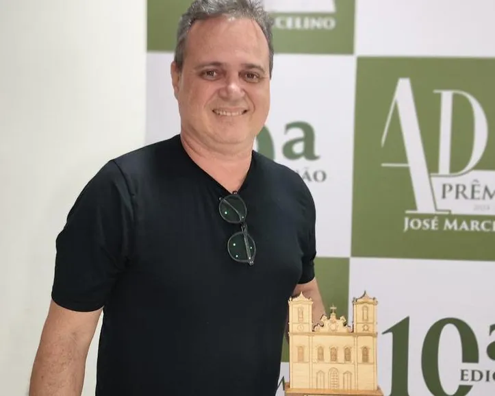 Márcio José é premiado por sua contribuição à arquitetura exterior contemporânea na Bahia