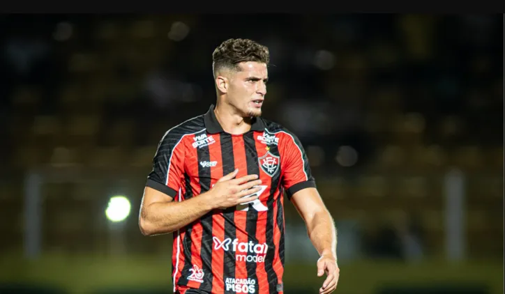 Rúben Rodrigues, meia do Vitória