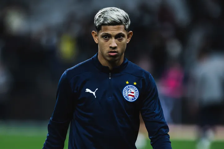 Erick Pulga esteve presente na lista de relacionados contra o Corinthians