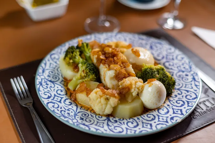 Imagem ilustrativa da imagem Sabor e memória temperam o restaurante Santiago Culinária Ibérica