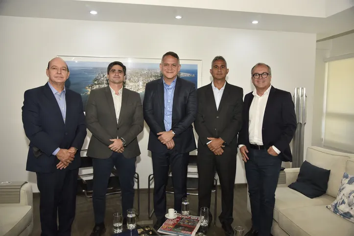 Luciano Neves, diretor de Relações Institucionais, João de Mello Leitão, presidente do Grupo A TARDE; Pablo Barrozo, Seagri;  André Cavacalnti, Seagri; Eduardo Dute, diretor da Rádio A TARDE FM