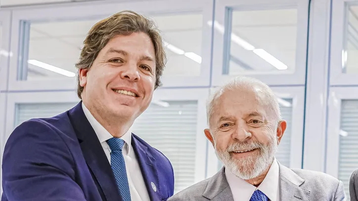 Lula e Frederico de Siqueira Filho, ministro das Comunicações