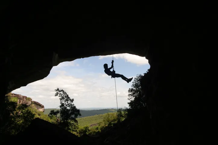 Trekking e Rapel na Gruta do Lapão em Lençóis, na Chapada da Diamantina
