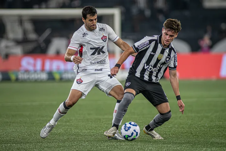 Botafogo e Vitória empataram sem gols no Estádio Nilton Santos