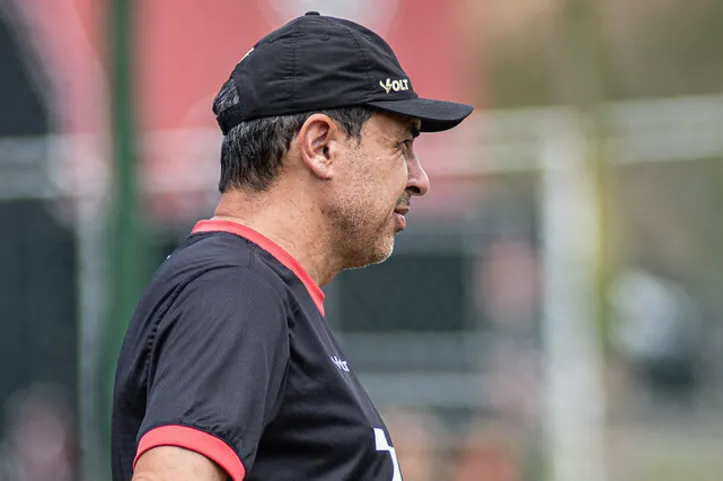Fábio Carille terá problemas para enfrentar o Juventude