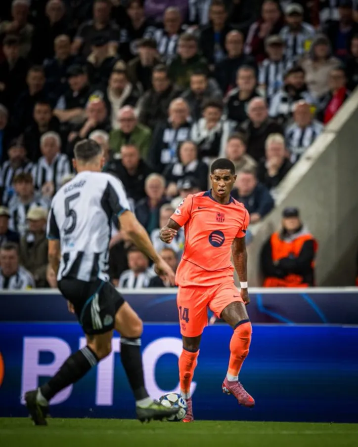 Rashford em campo pelo Barcelona
