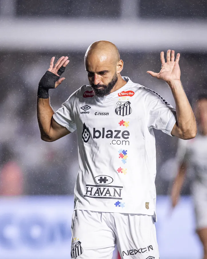 Thaciano marcou gol no empate contra o Bahia no 1º turno do Brasileirão
