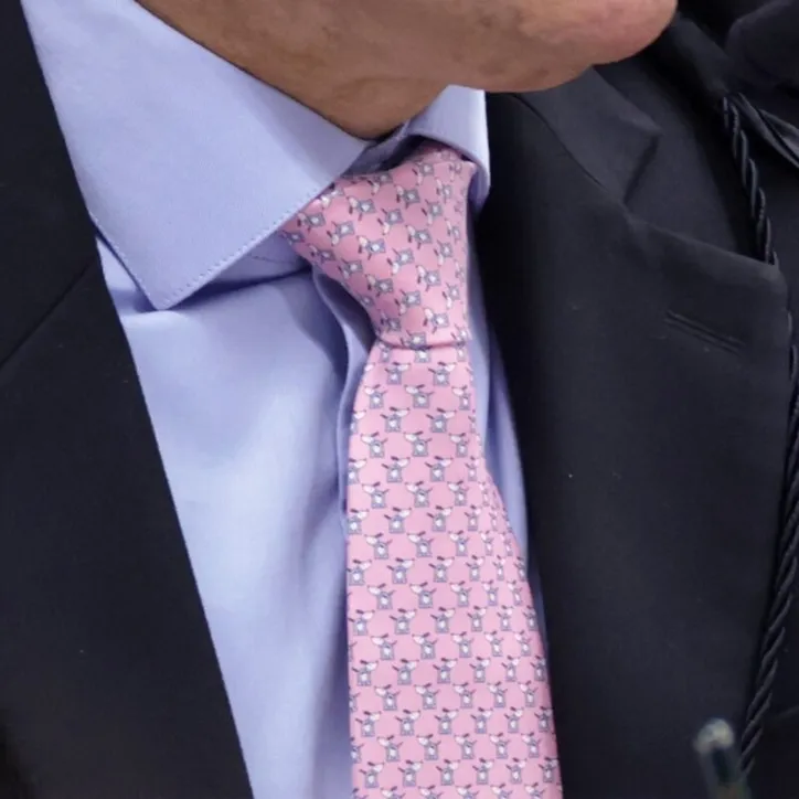 A gravata de Alexandre de Moraes