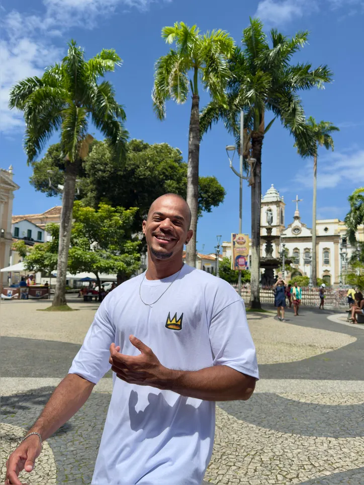 Fábio Victor faz conteúdos com dicas de viagens