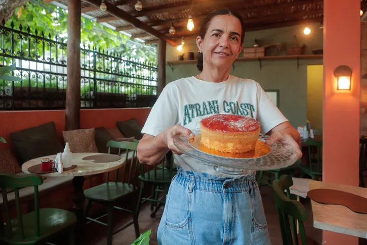 Joélia Simples, do Bolo da Luz