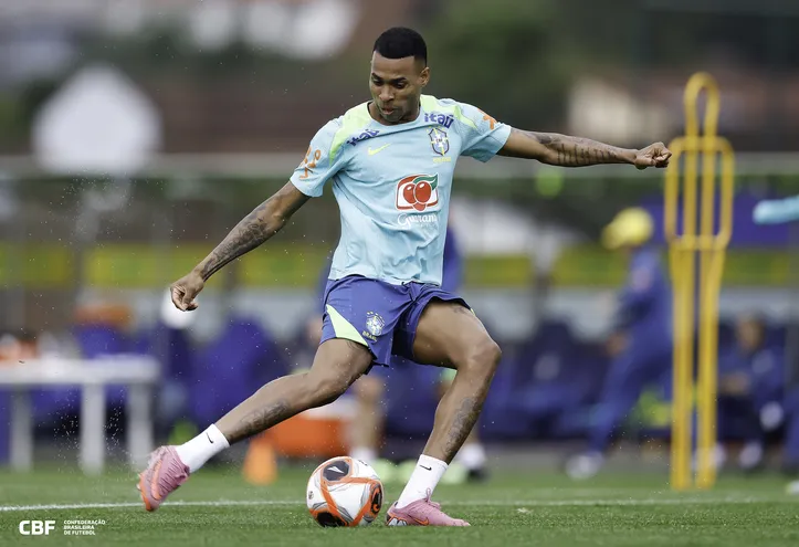 Jean Lucas durante treino da Seleção Brasileira