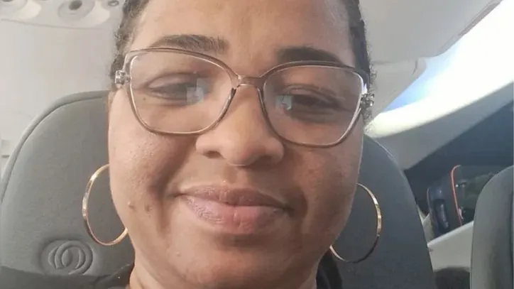 Autônoma Zuleide Tavares, que  mora no Rio de Janeiro, mas vem a Salvador com frequência, acha absurdo o pagamento de taxa