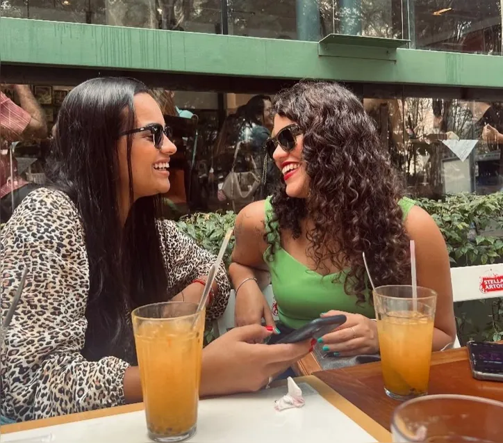A advogada Milena Espírito Santo e a namorada