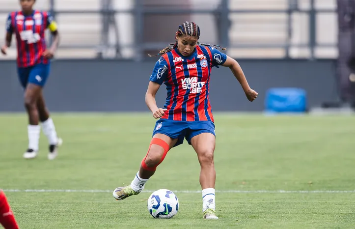Cássia contra o Bragantino na Copa do Brasil