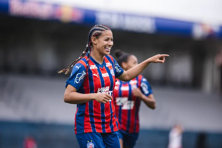 Cássia contra o Bragantino na Copa do Brasil